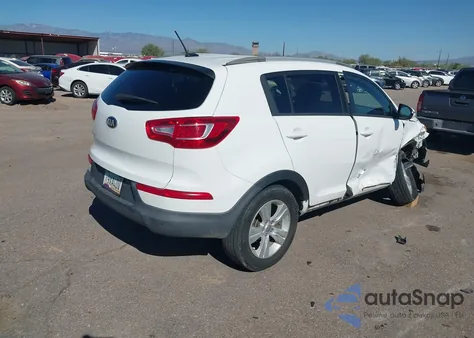 2013 Kia Sportage Lx z USA, uszkodzony, nr VIN KNDPB3A21D7528976